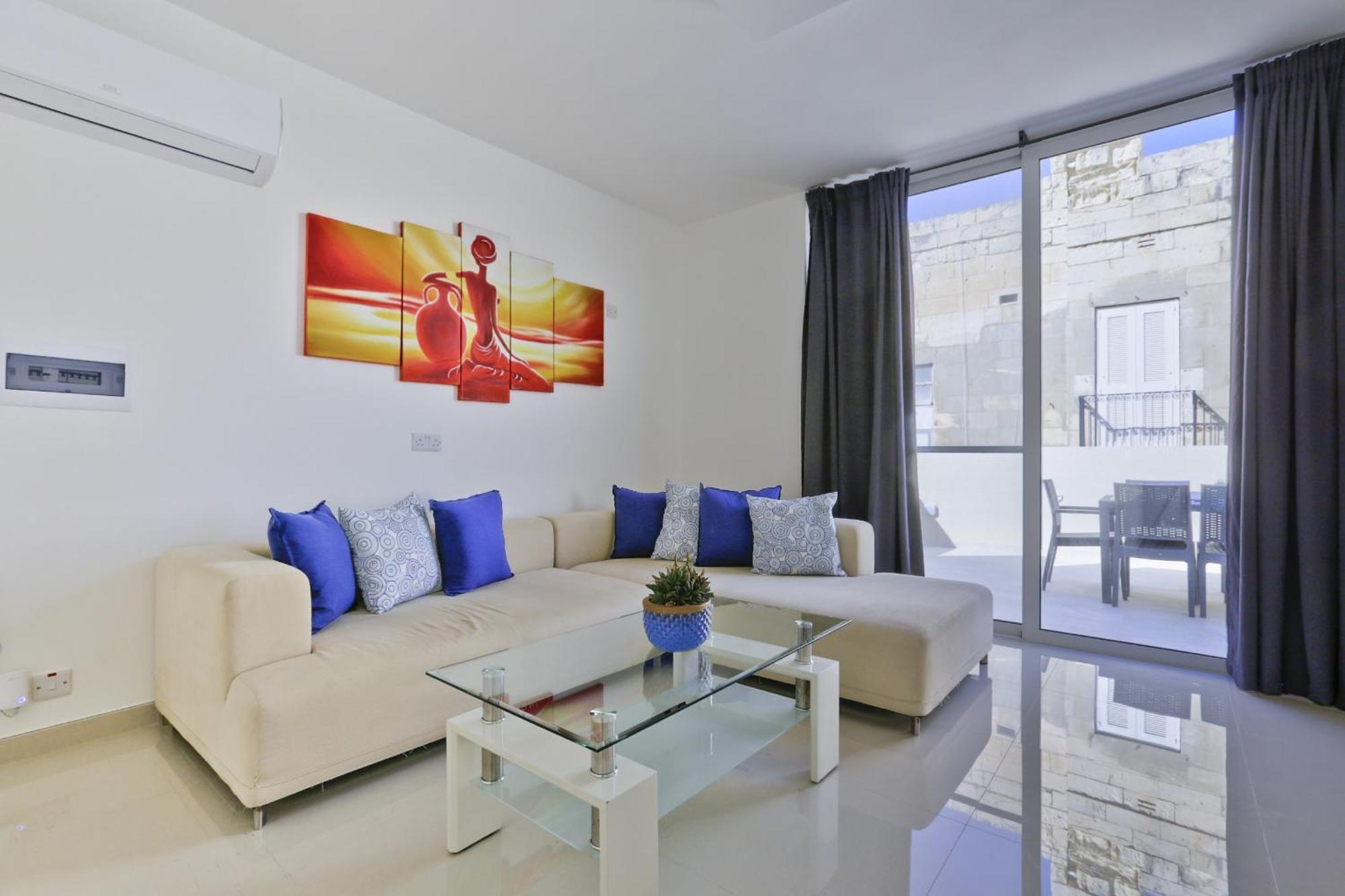 Exquisite 3-Bedroom Duplex Penthouse With Jacuzzi In Valletta Centre Kültér fotó